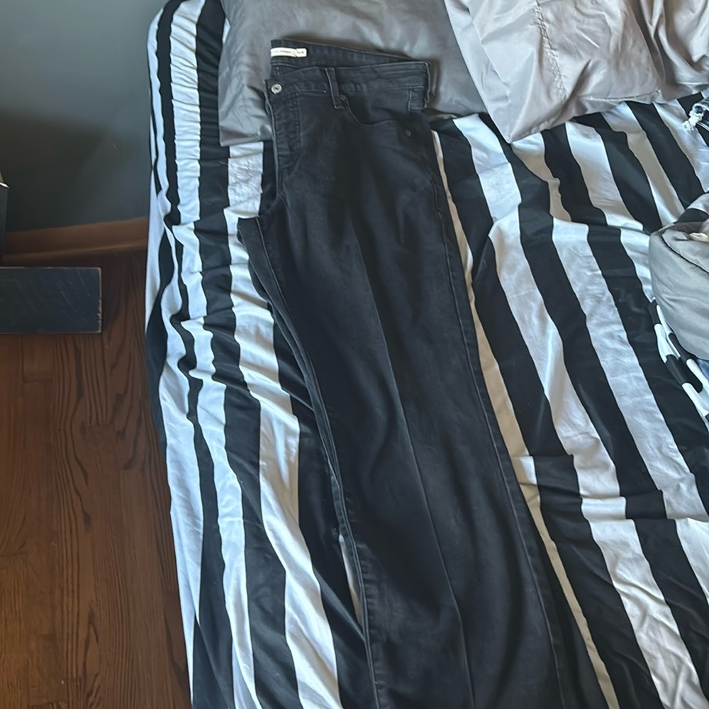 Black Levi Classic Straight jeans